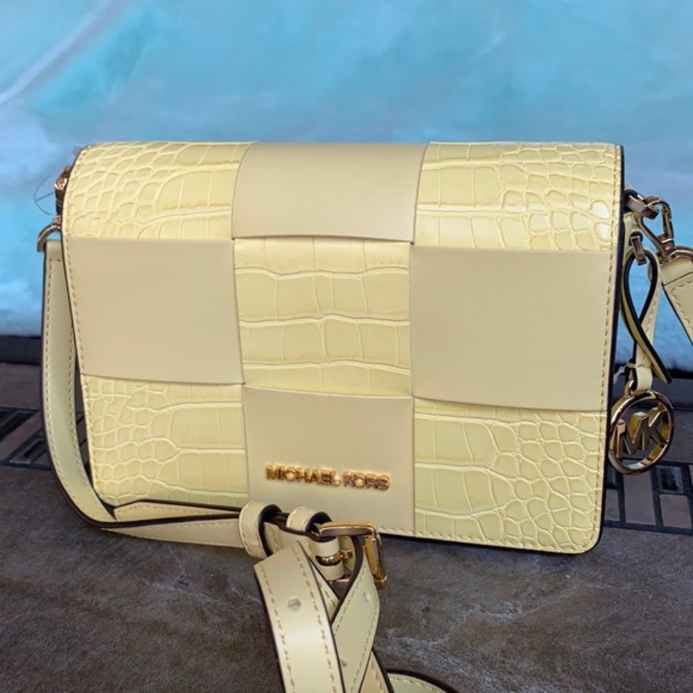 Michael Kors Mercer Sm clutch XBODY Buttercup